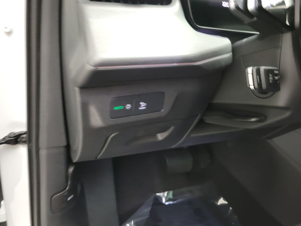 Thumbnail: 2026 Audi Q3 - 30