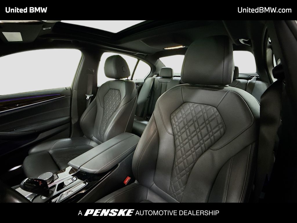 Thumbnail: 2022 BMW 5 Series - 5