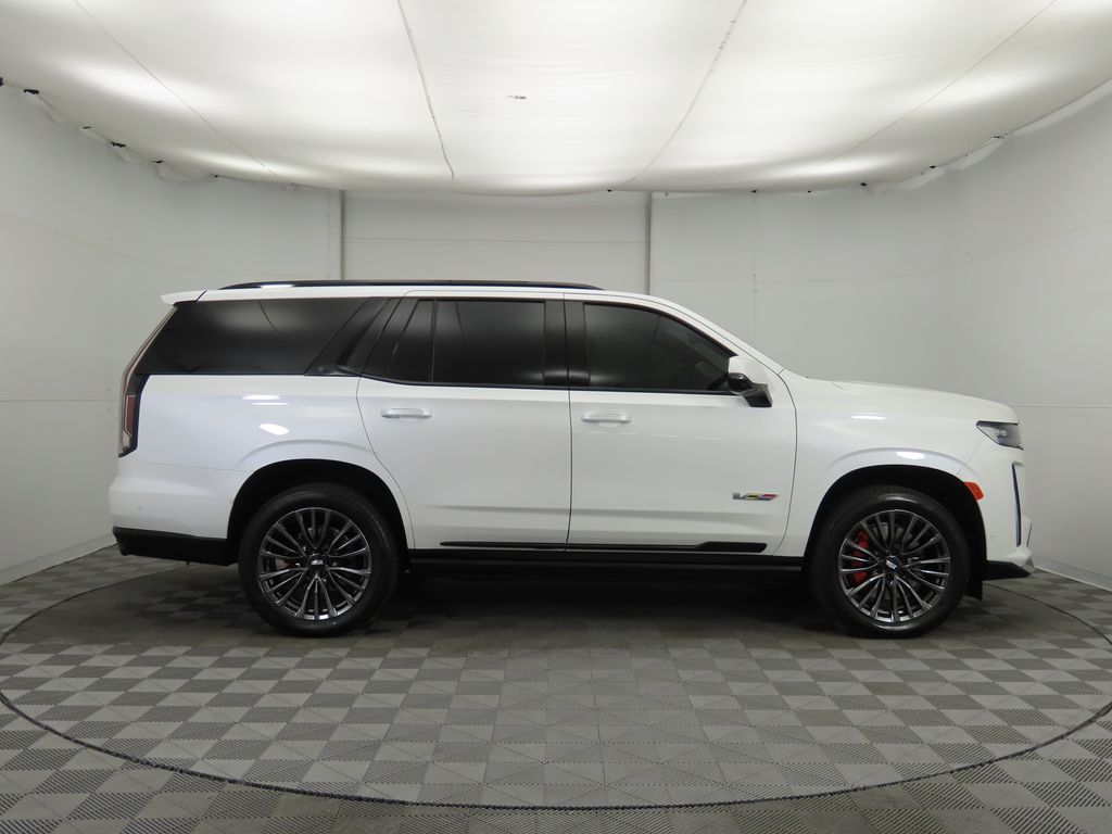 2024 Cadillac Escalade V 4