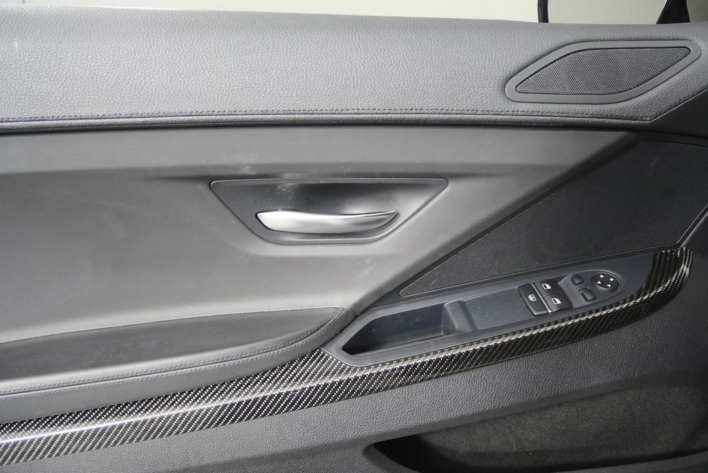 2014 BMW M6 Base 11