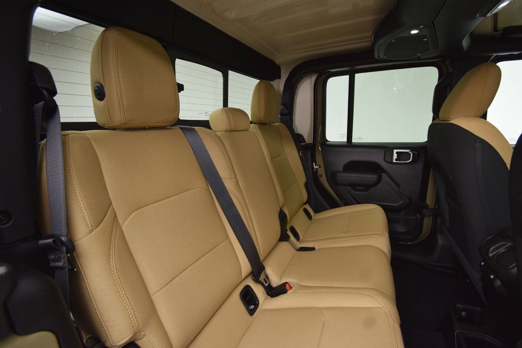 new 2026 Jeep Gladiator car, priced at $53,611