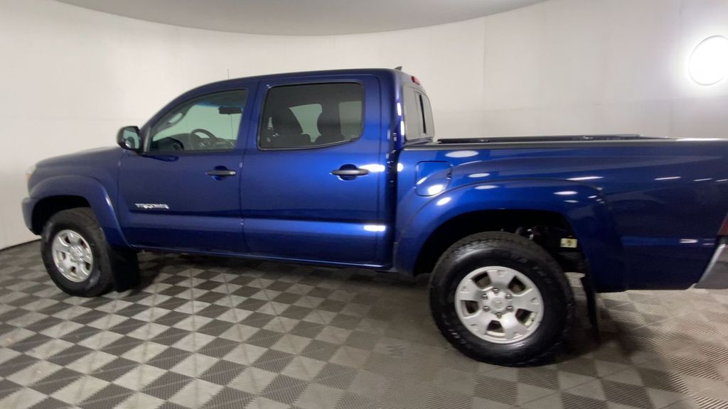 2015 Toyota Tacoma Base 6