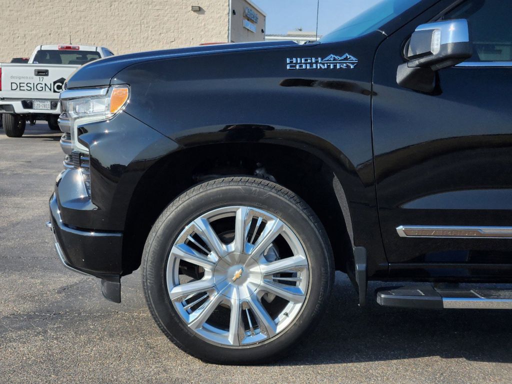 2022 Chevrolet Silverado 1500 High Country 8