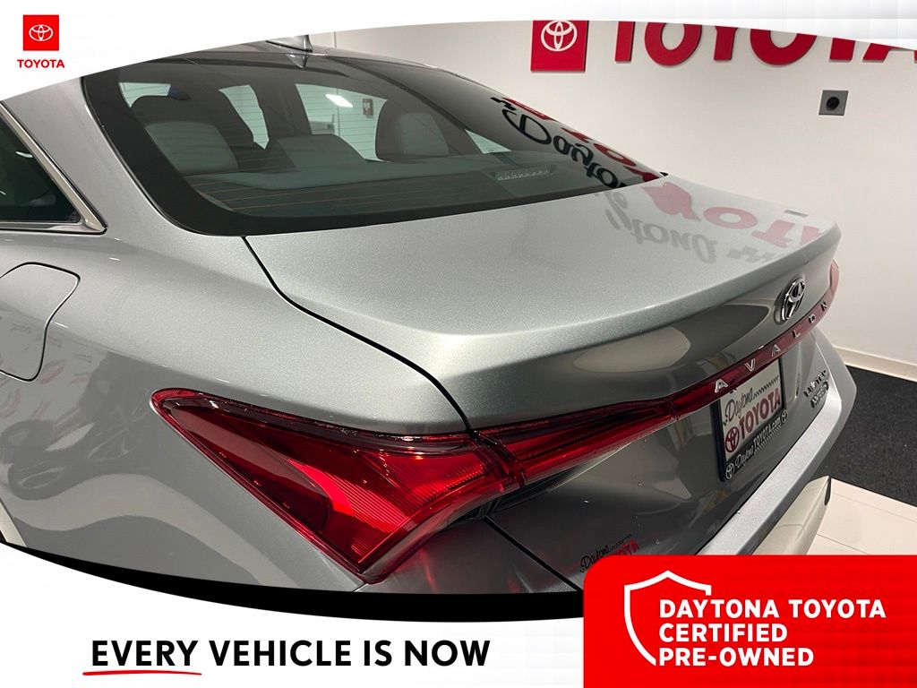 2021 Toyota Avalon Limited - Photo 15