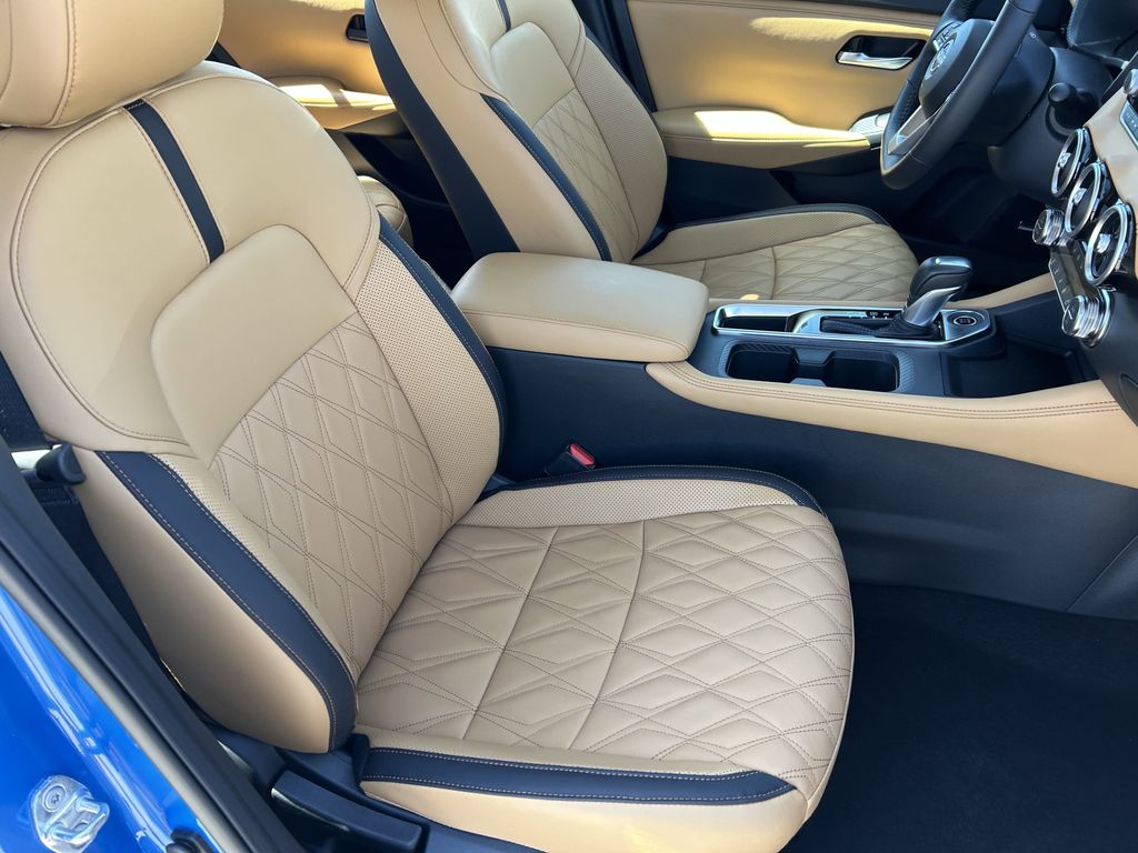 2024 Nissan Sentra SV - Photo 12