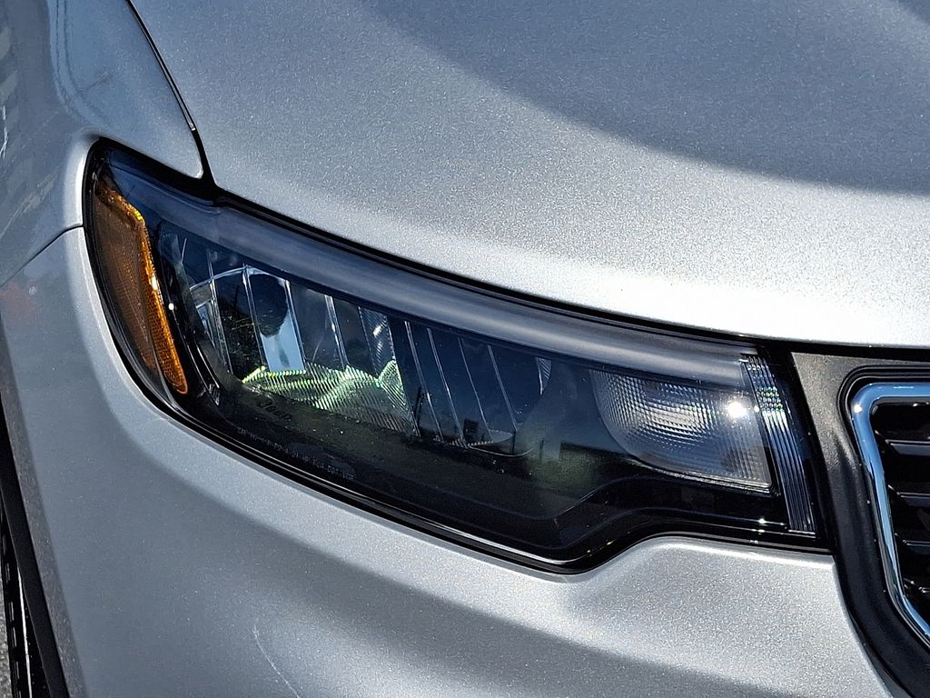 2025 Jeep Compass Latitude Silver at Spitzer Acura