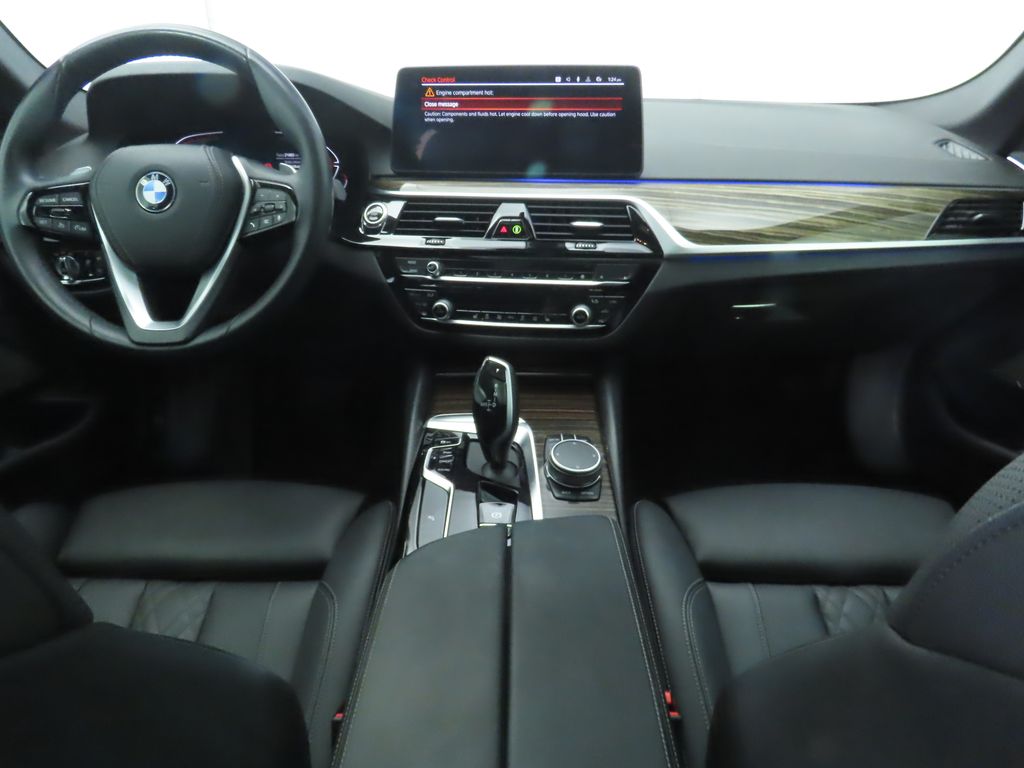 Thumbnail: 2023 BMW 5 Series - 13