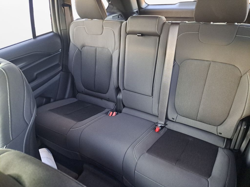 New Car 2025 Jeep Grand Cherokee  Laredo X For Sale Under $40,000 In Austin, Texas