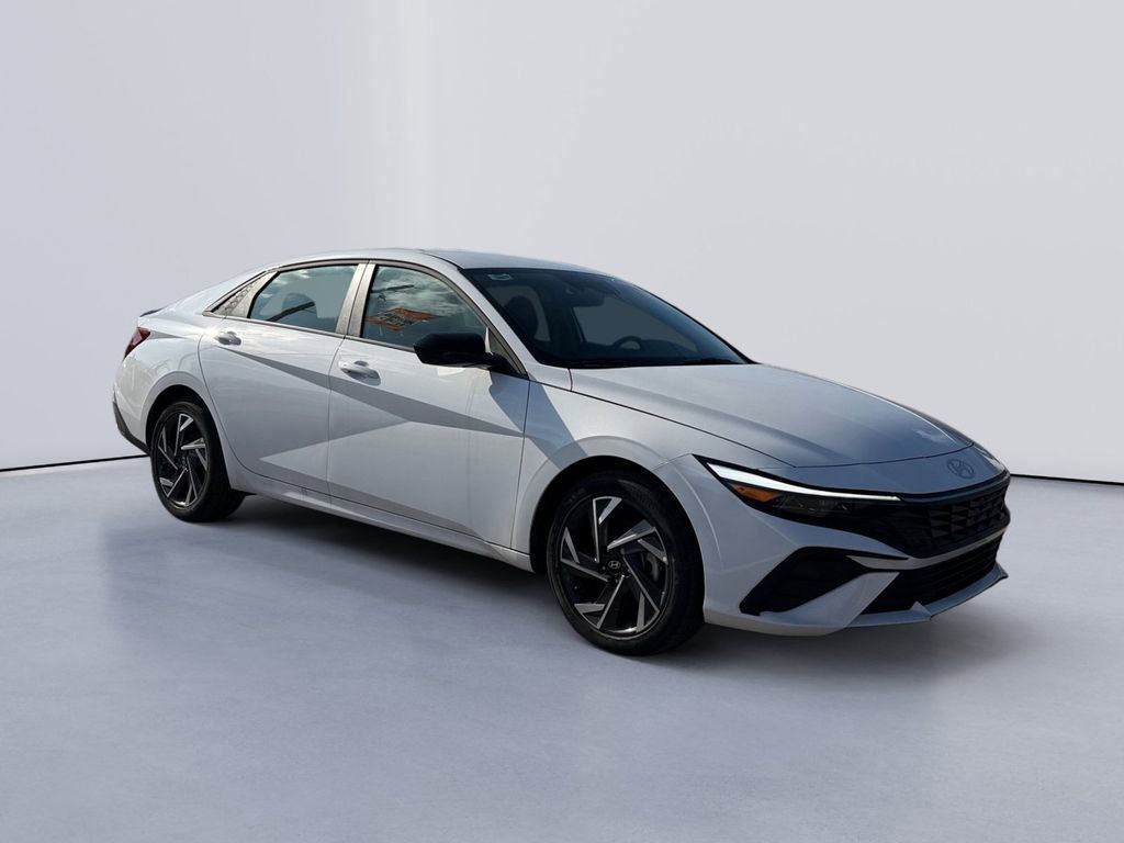 2025 Hyundai Elantra SEL Sport FWD