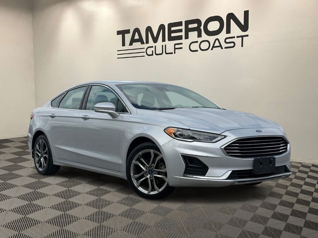 Ingot Silver Metallic 2019 Ford Fusion SEL Sedan Front-Wheel Drive 6-Speed Automatic