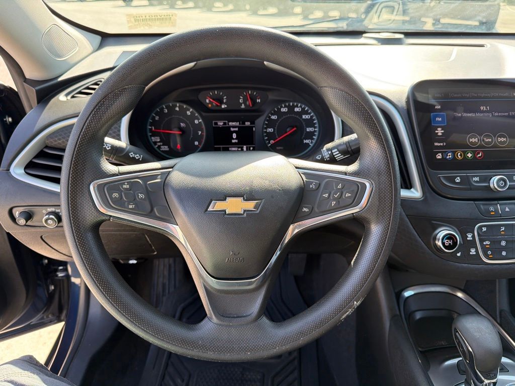 2022 Chevrolet Malibu FWD LT