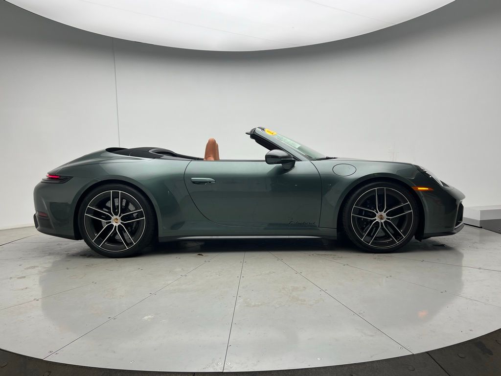 Thumbnail: 2025 Porsche 911 - 25