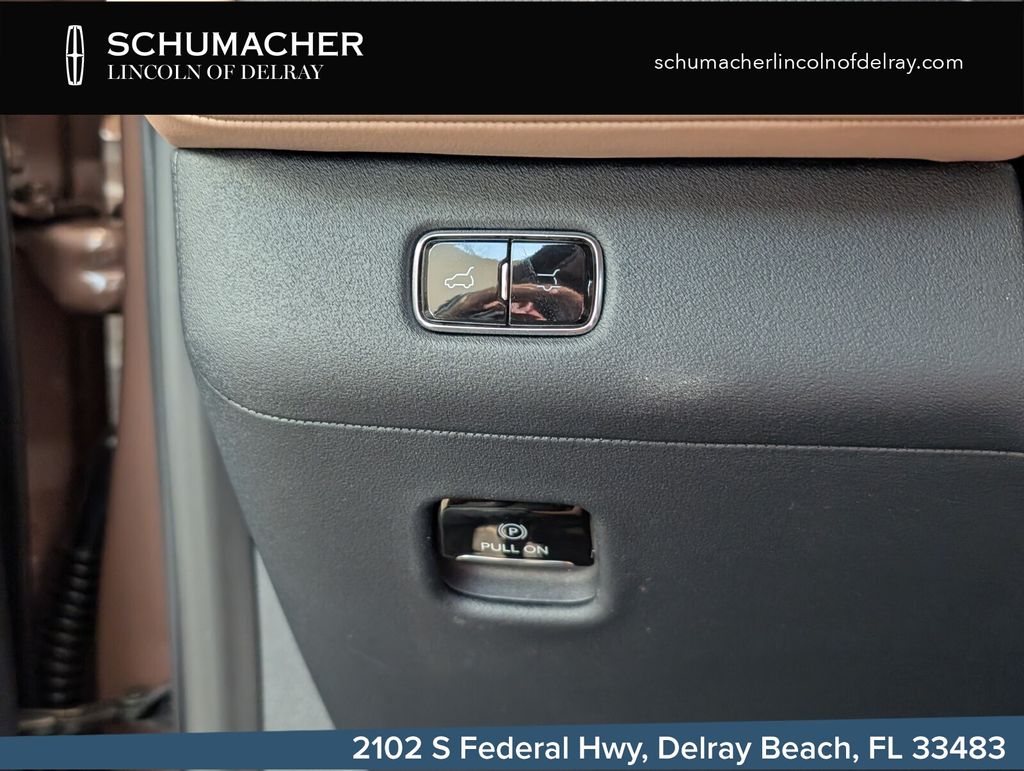 new 2026 Lincoln Navigator L car
