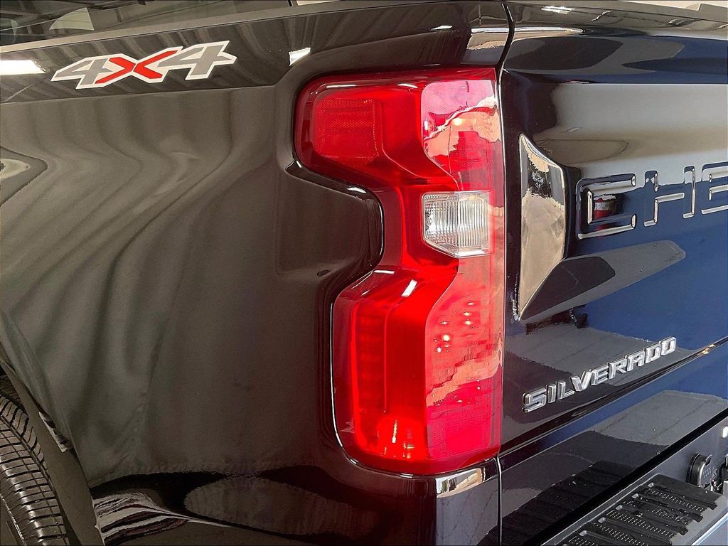 2024 Chevrolet Silverado 1500 — photo 33
