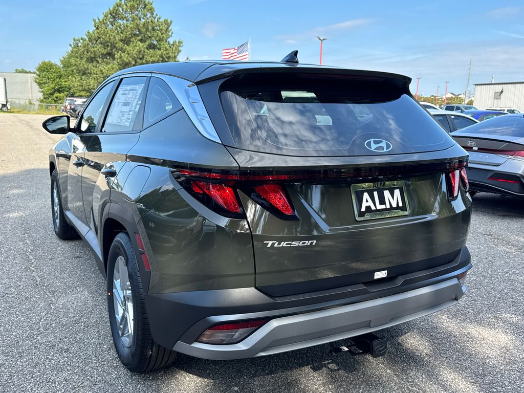 New 2026 Green Hyundai SE image 4
