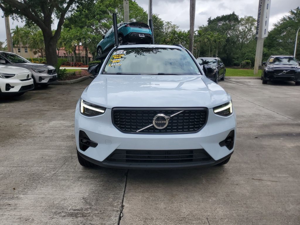 used 2024 Volvo XC40 car, priced at $33,470