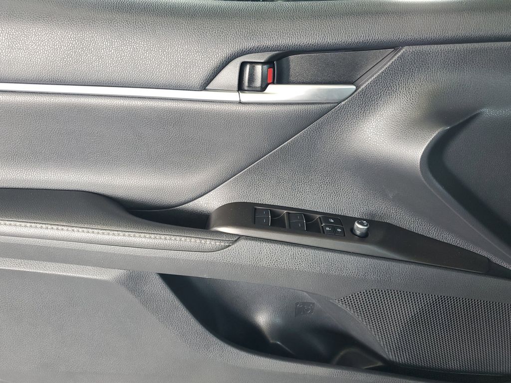 2023 Toyota Camry XSE - Photo 14