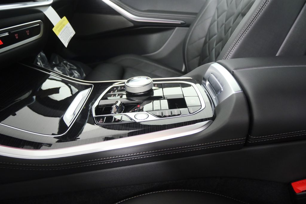 Thumbnail: 2026 BMW X5 - 22