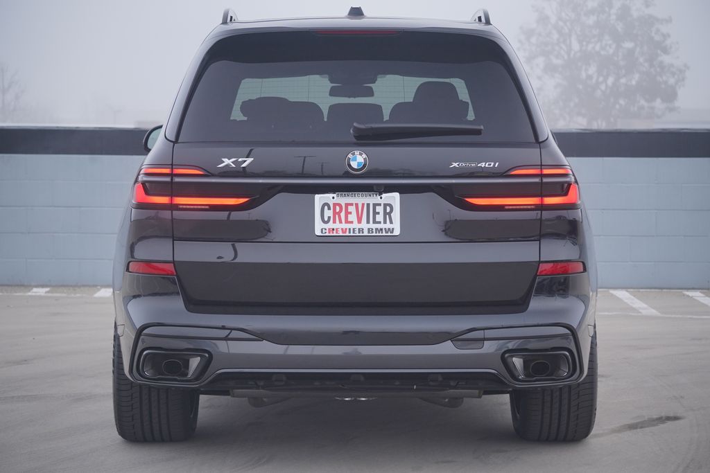 Thumbnail: 2026 BMW X7 - 6