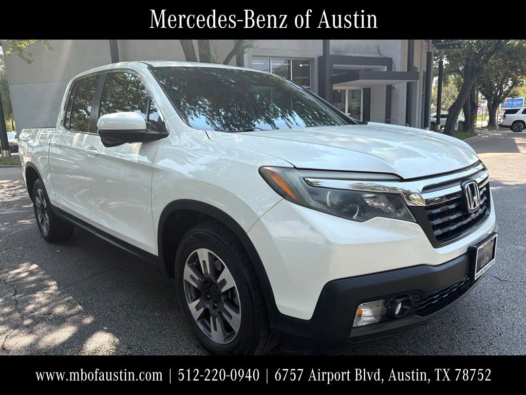 Diamond White Pearl 2018 Honda Ridgeline Pickup Truck Front-Wheel Drive 6-Speed Automatic