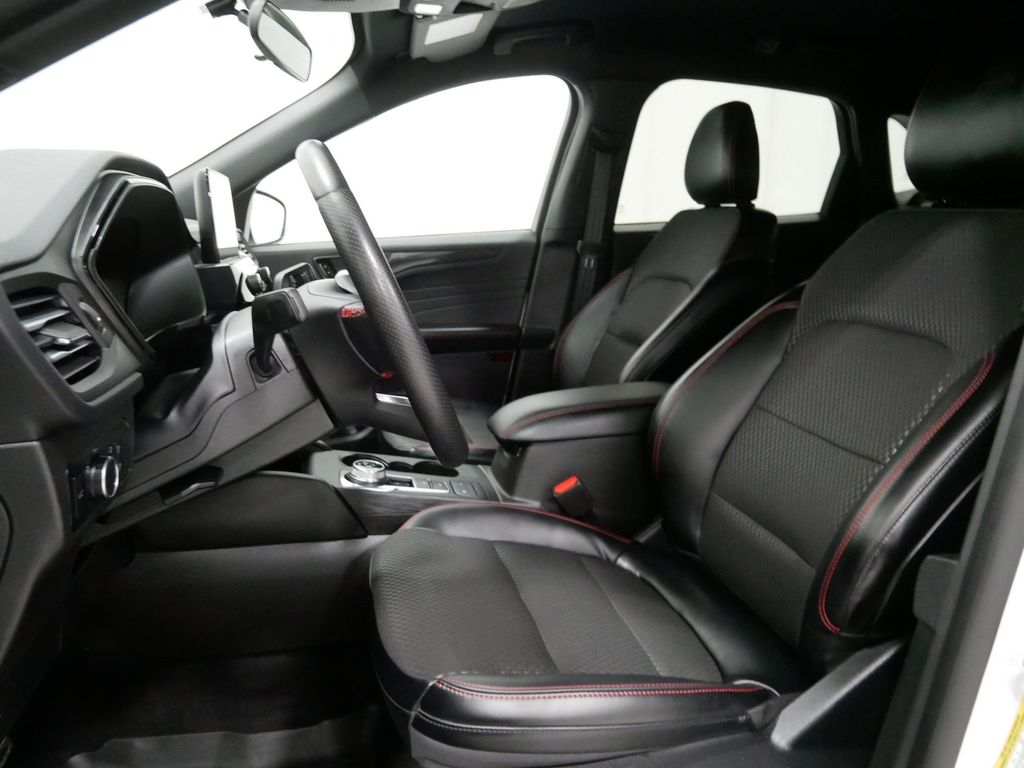 Used 2024 Ford Escape SUV
