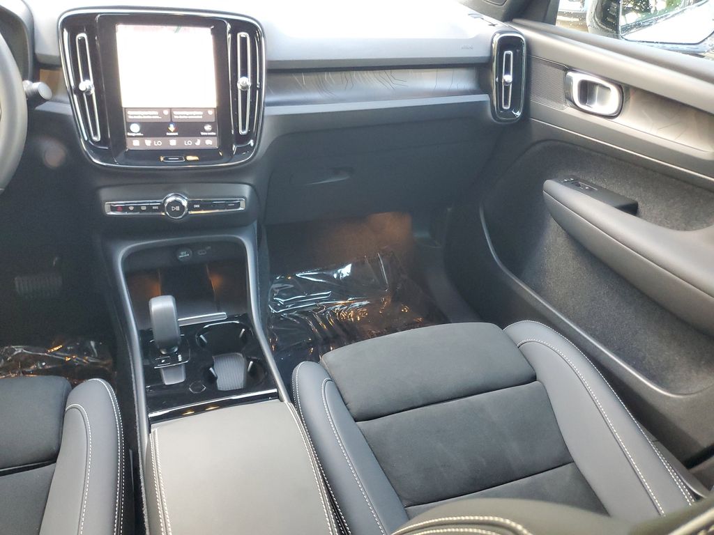 used 2023 Volvo C40 Recharge Pure Electric car, priced at $24,695