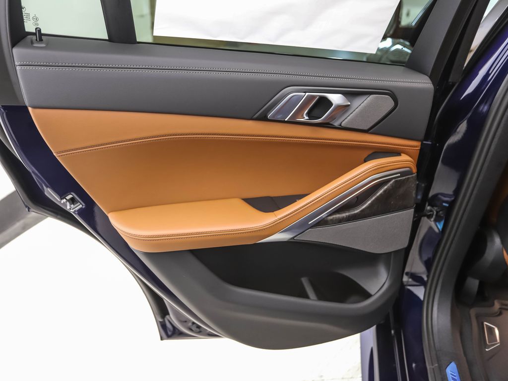 Thumbnail: 2026 BMW X6 - 19