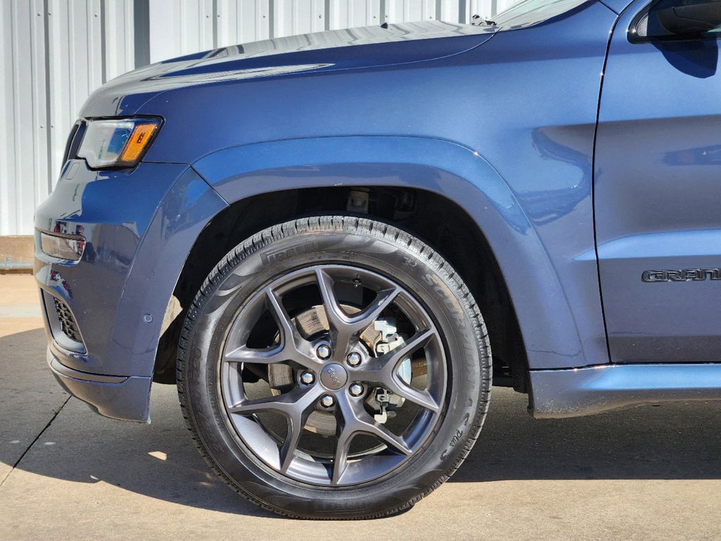 2019 Jeep Grand Cherokee Limited X 9