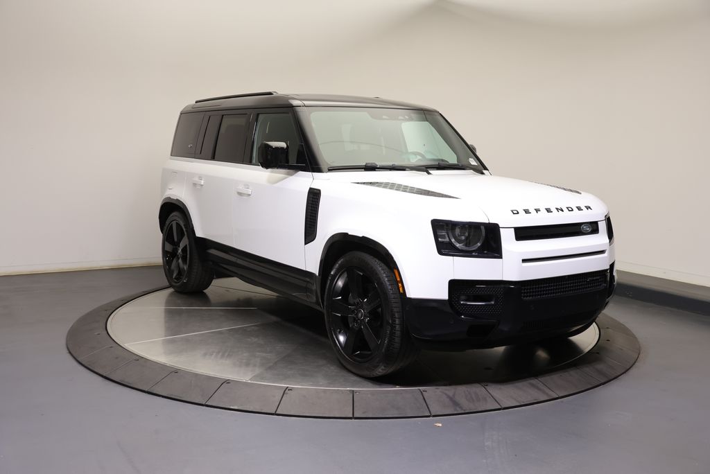 Thumbnail: 2023 Land Rover Defender - 7