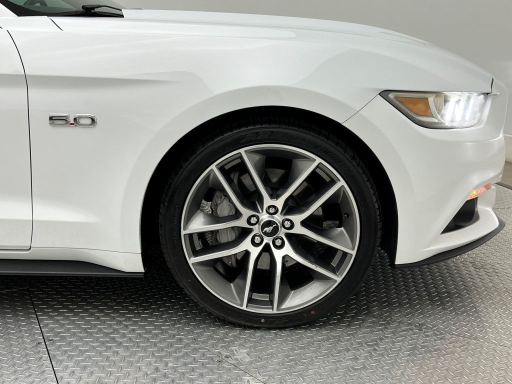 Thumbnail: 2016 Ford Mustang - 8