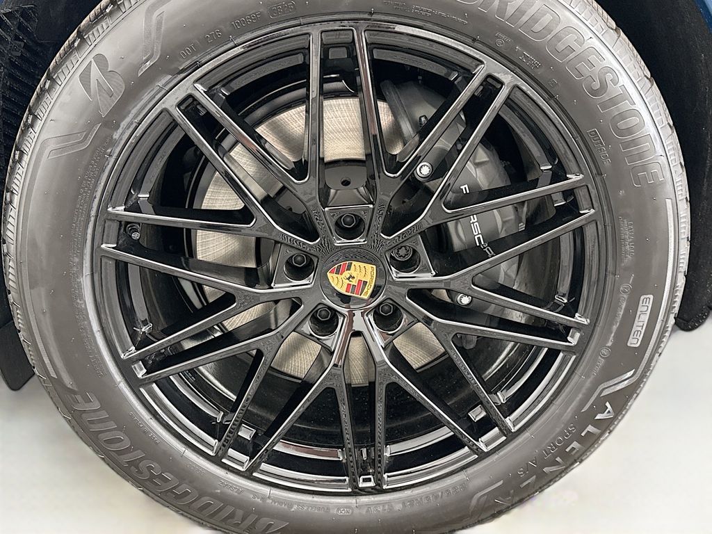 Thumbnail: 2026 Porsche Cayenne - 31