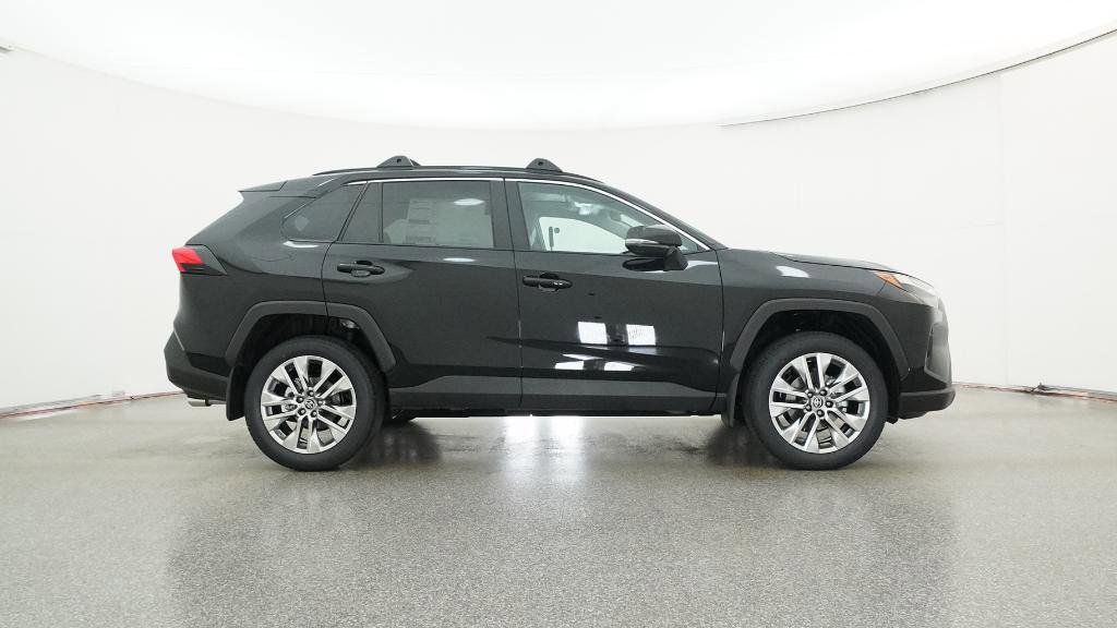 Thumbnail: 2025 Toyota RAV4 - 23