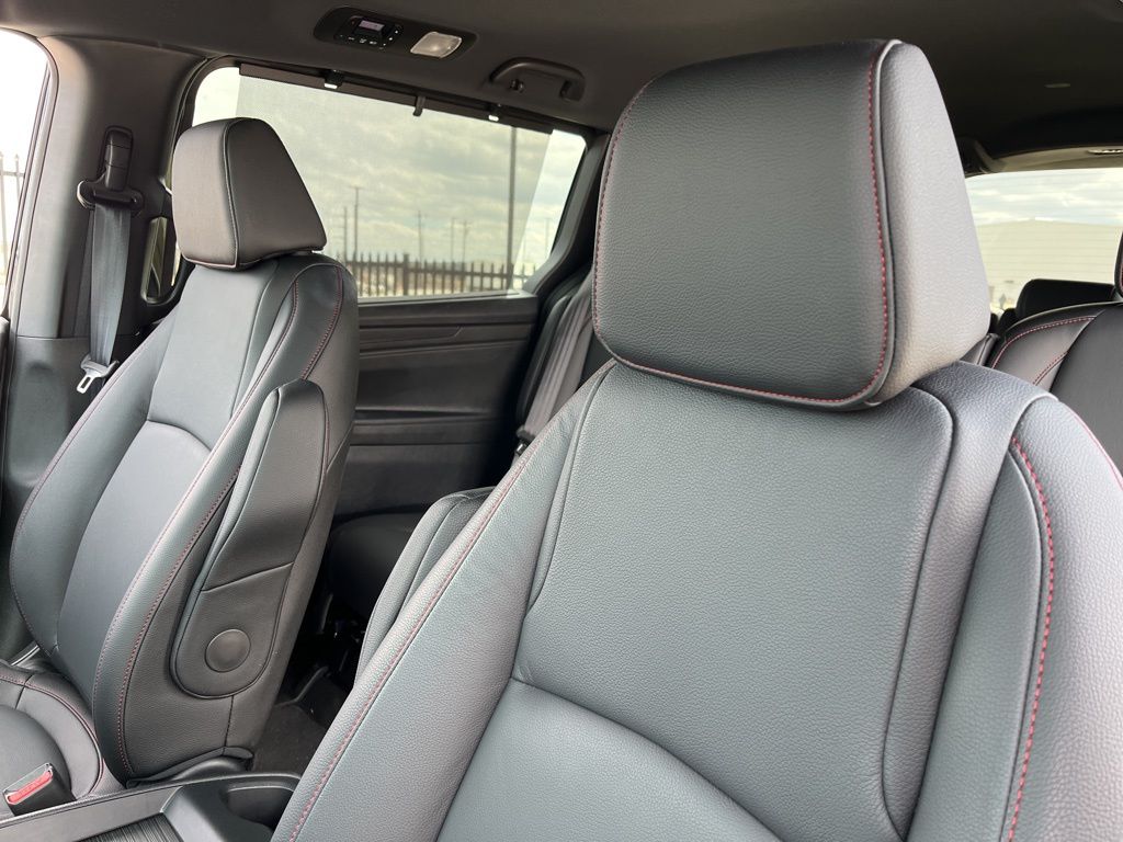 Thumbnail: 2026 Honda Odyssey - 26