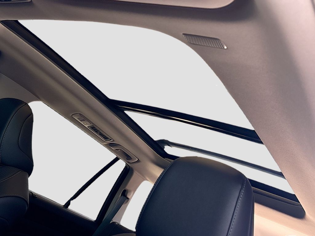 Thumbnail: 2026 Toyota Grand Highlander - 18