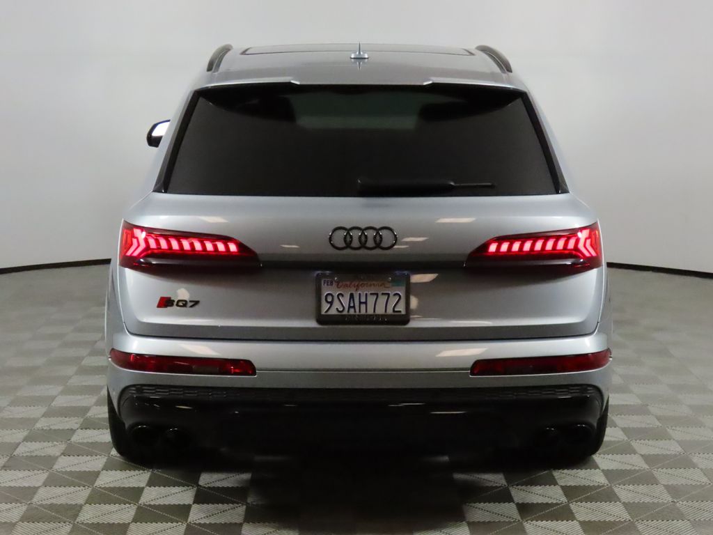 Thumbnail: 2023 Audi SQ7 - 4