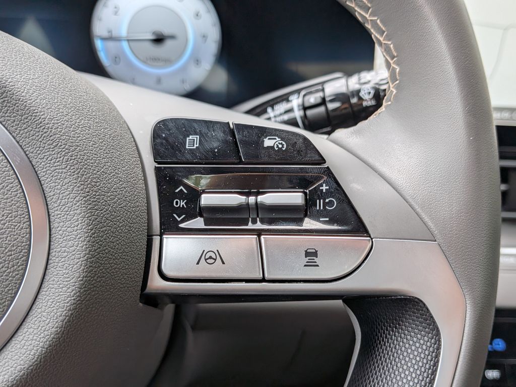 2025 Hyundai Elantra SEL - Photo 27