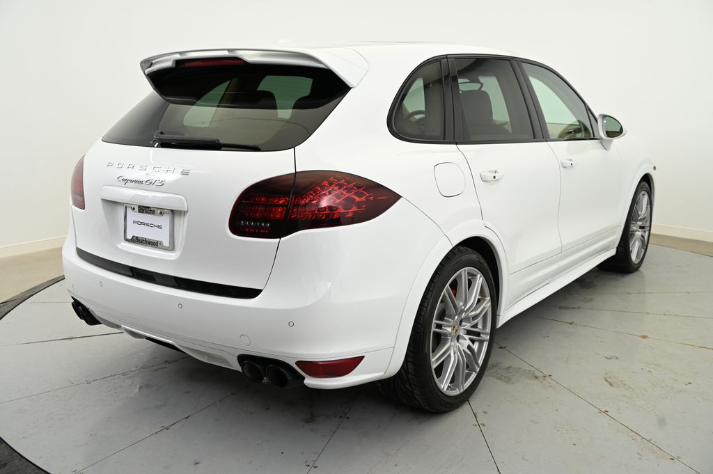 2013 Porsche Cayenne GTS 7