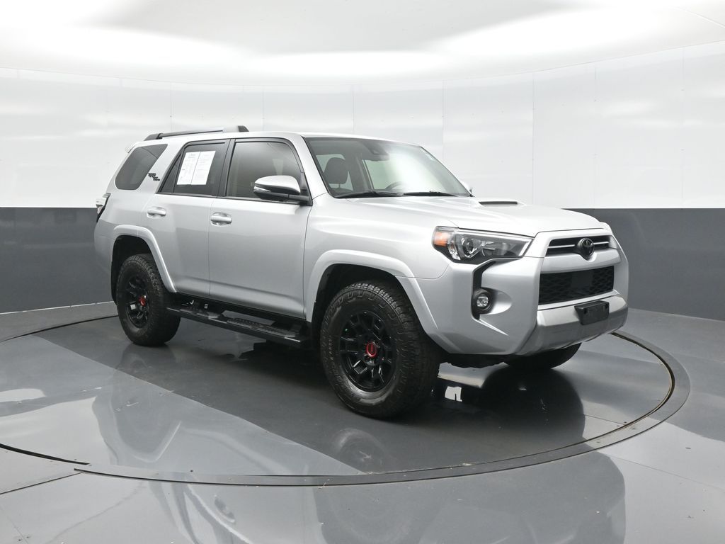 Classic Silver Metallic 2022 Toyota 4Runner SUV / Crossover Four-Wheel Drive 5-Speed Automatic