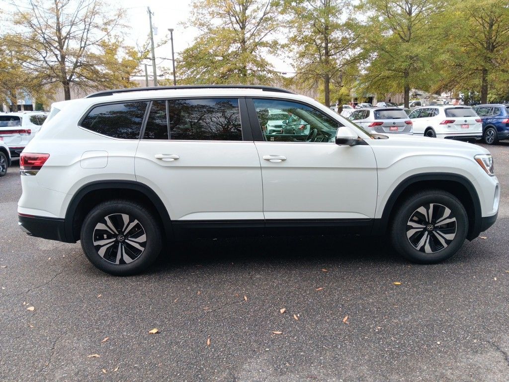 2025 Volkswagen Atlas 2.0T SE 6