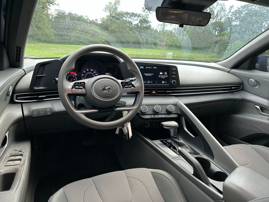 Thumbnail: 2021 Hyundai Elantra - 12