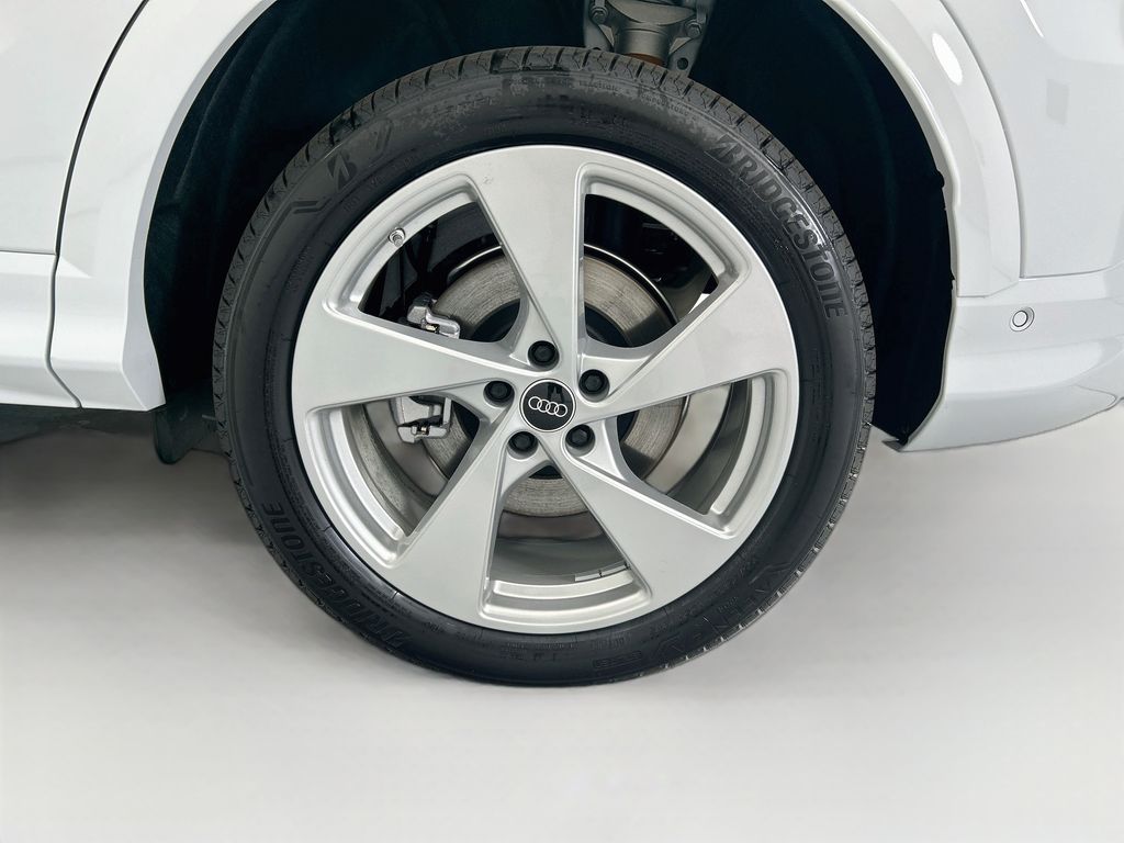 Thumbnail: 2026 Audi Q5 - 30