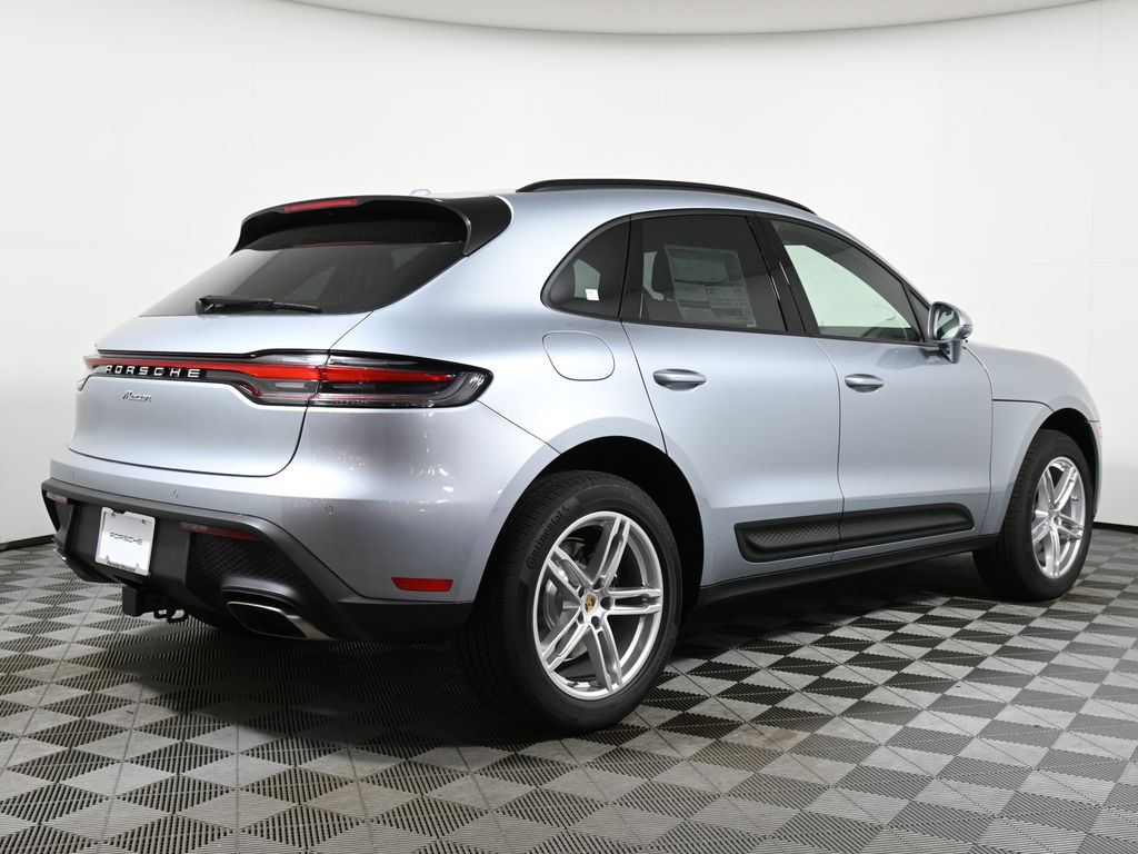 2025 Porsche Macan  7