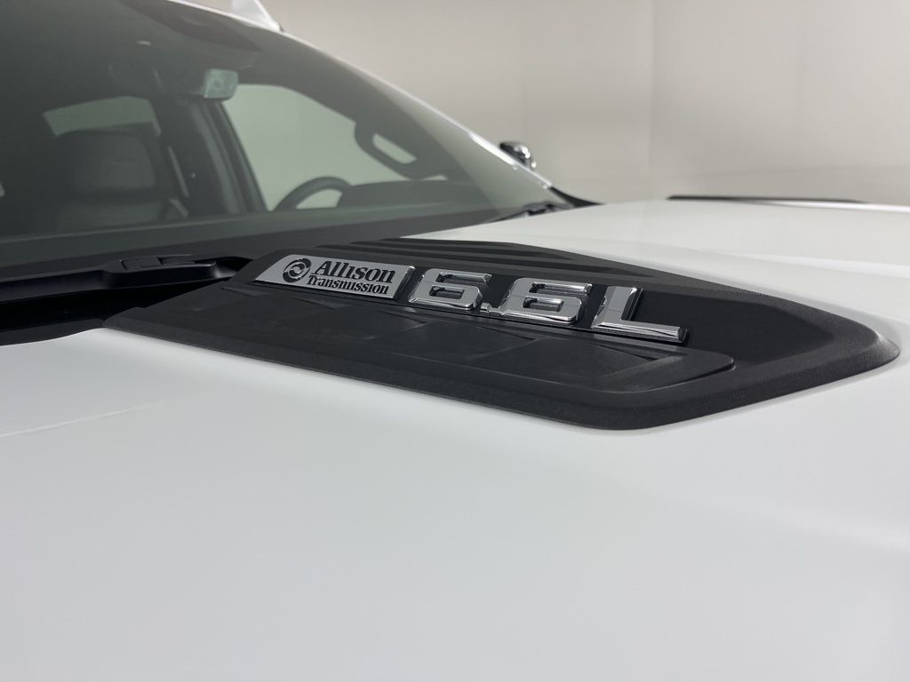 Thumbnail: 2025 Chevrolet Silverado 2500 - 8