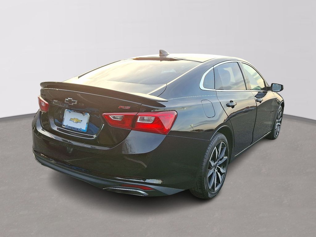 Thumbnail: 2020 Chevrolet Malibu - 4