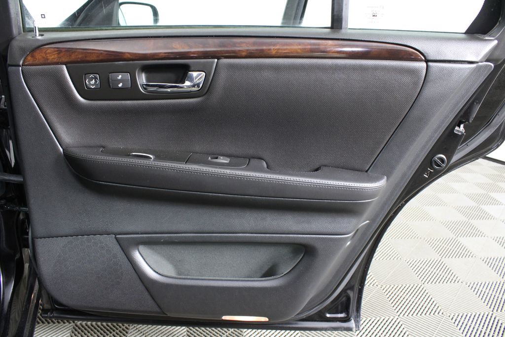 Used 2009 Cadillac DTS for sale in 