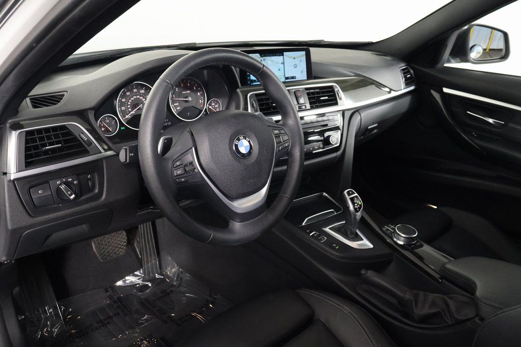 Thumbnail: 2017 BMW 3 Series - 7