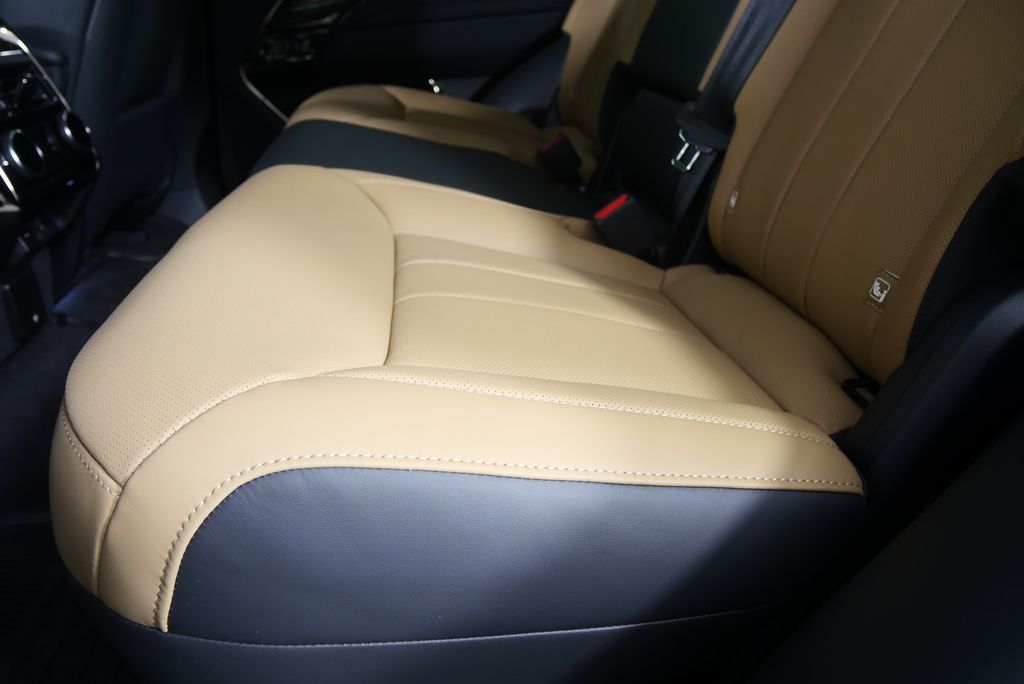 Thumbnail: 2025 Land Rover Range Rover Sport - 17