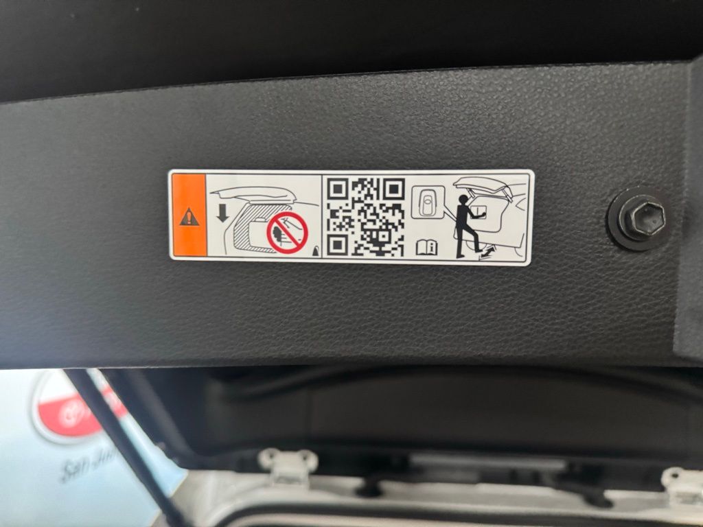 Thumbnail: 2025 Toyota Highlander - 26