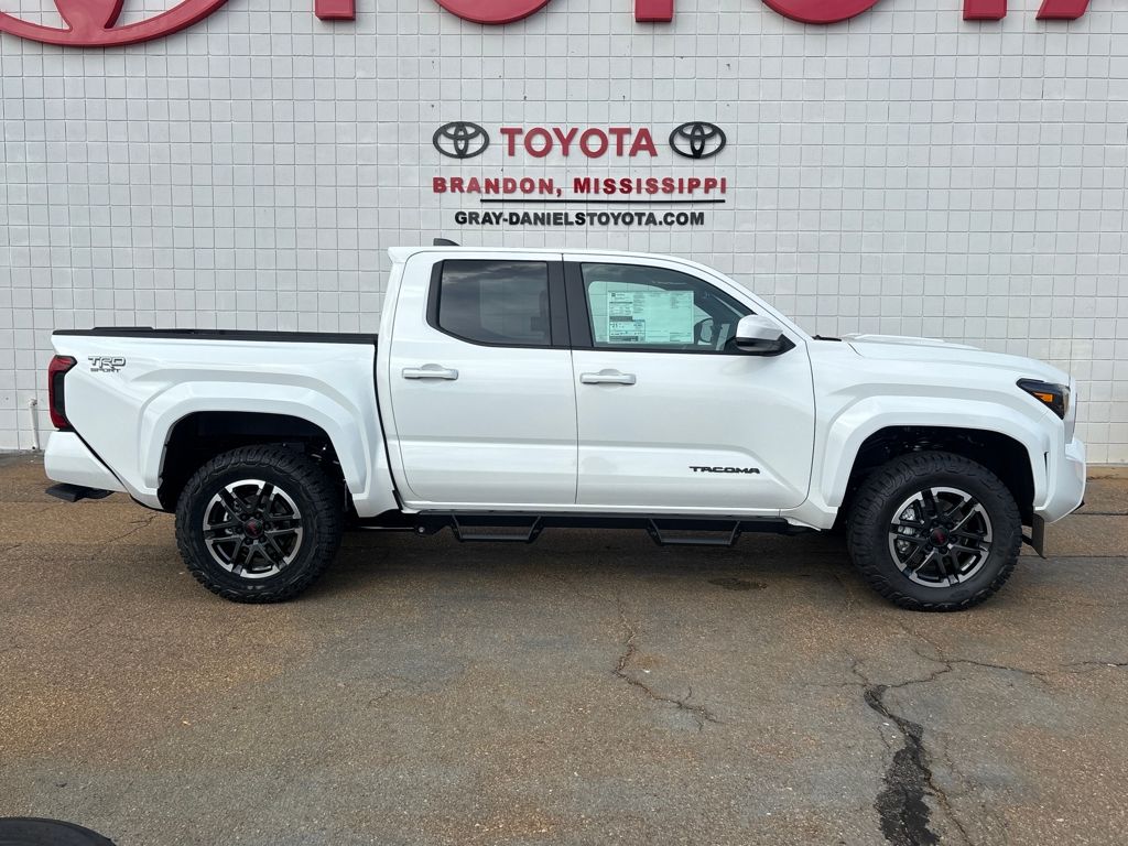2025 Toyota Tacoma TRD Sport's photo