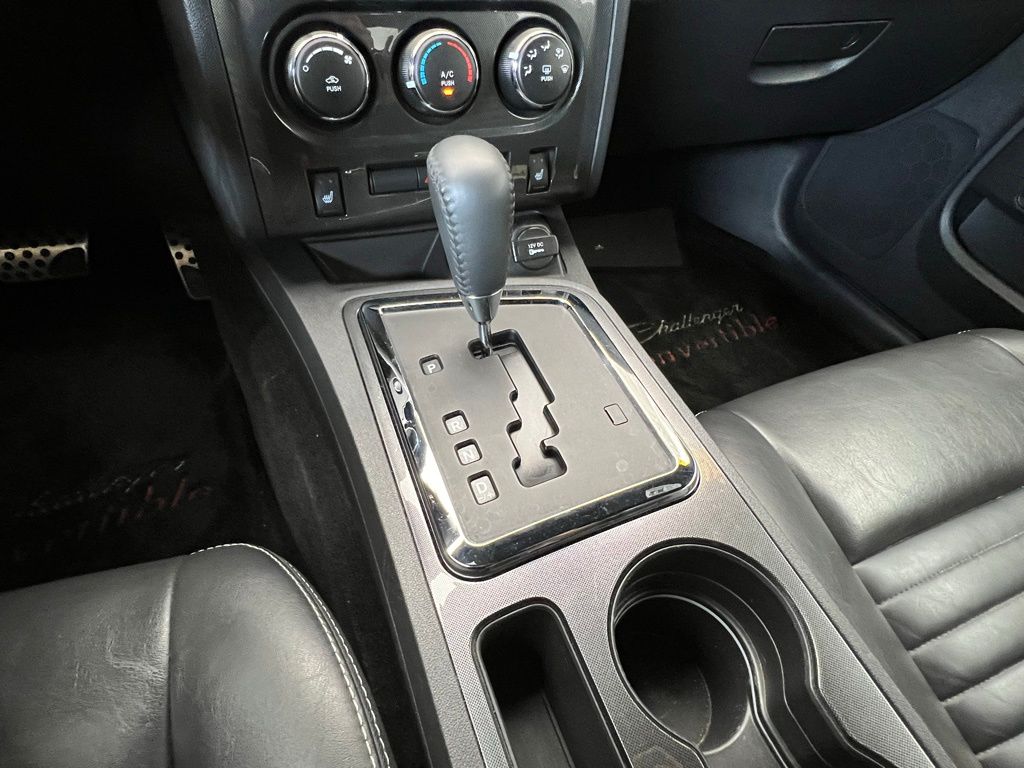 Thumbnail: 2010 Dodge Challenger - 11